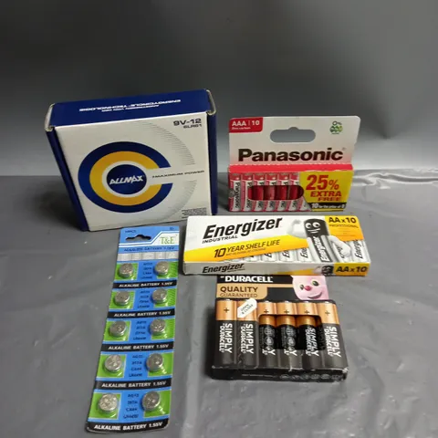 LARGE QUANTITY OF ASSORTED BATTERIES TO INCLUDE PANASONIC, DURACELL AND ENERGIZER