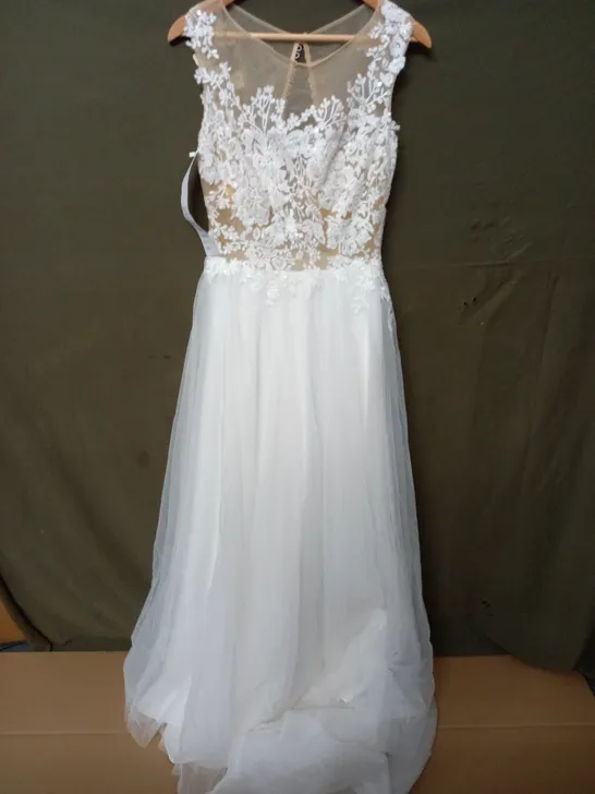 LYDIA COUTURE LUCIA IVORY AND NUDE WEDDING DRESS - 10