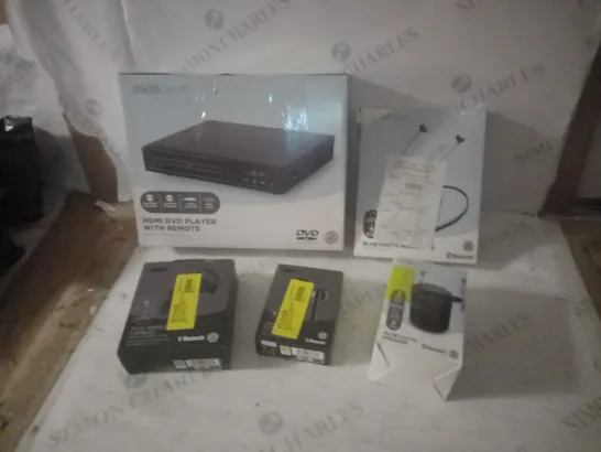 LOT OF APPROX 5 ASSORTED ITEMS TO INCLUDE SPEAKER, WIRELESS EARPHONES