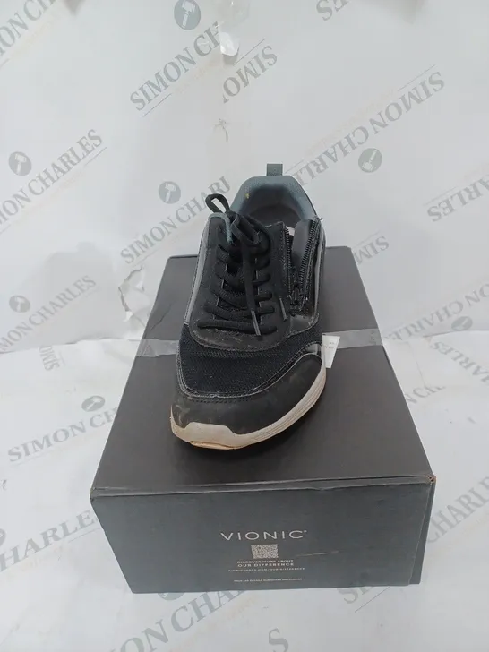 PAIR OF VIONIC AGILE TRAINERS BLACK SIZE 8