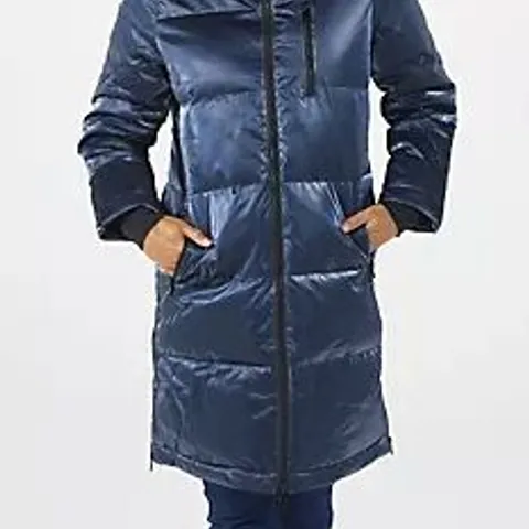 NUAGE LIQUID SHINE 3/4 COAT WITH SIDE ZIPPERS & HOOD PAGENT BLUE MEDIUM 