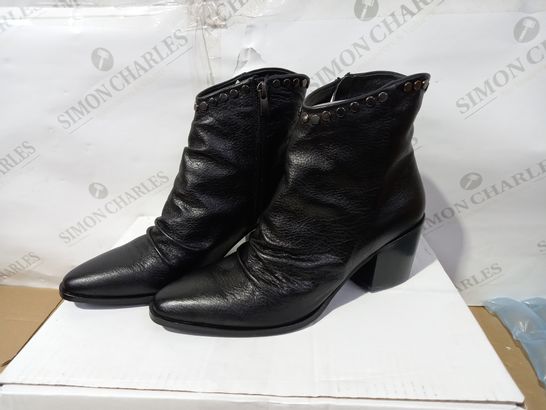 PAIR ODF BOXED "CAMMELA" BLACK ANKLE BOOTS, EU SIZE 40
