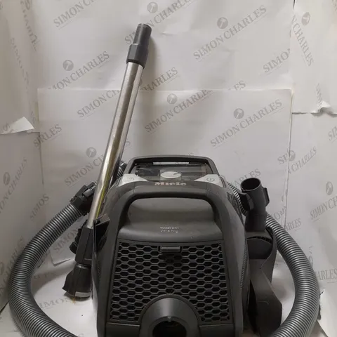 MIELE BOOST CX1 CAT & DOG VACUUM