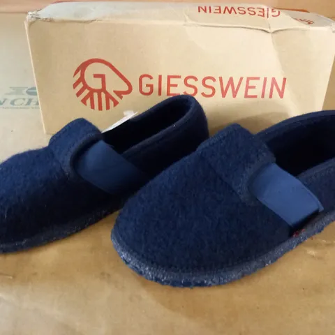 PAIR OF GIESSWEIN NAVY KIDS SLIPPERS - EUR 34