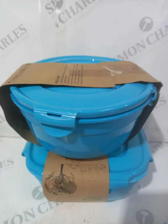 BOXED SET OF NESTING TUPPERWARE IN BLUE