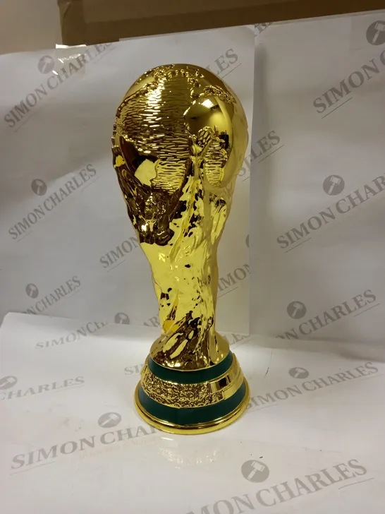 REPLICA WORLD CUP TROPHY