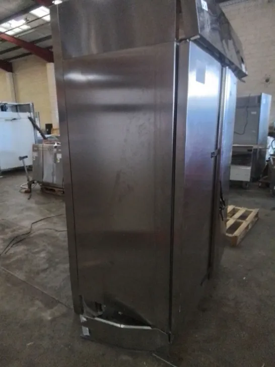 COMMERCIAL STAINLESS DOUBLE DOOR REFRIGERATED FOOD STORAGE UNIT 