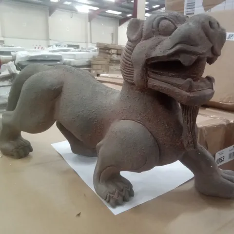 BOXED ORIENTAL DRAGON SCULPTURE 