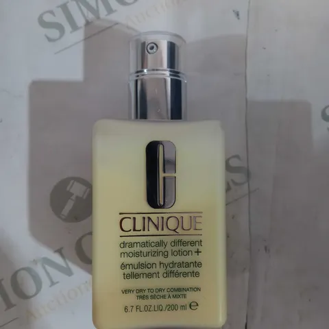 CLINIQUE DRAMATICALLY DIFFERENT MOISTURIZING CREAM 200 ML