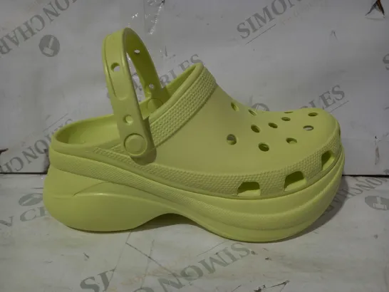 BOXED PAIR OF CROCS PLATFORM SHOES IN LIME GREEN SIZE W9