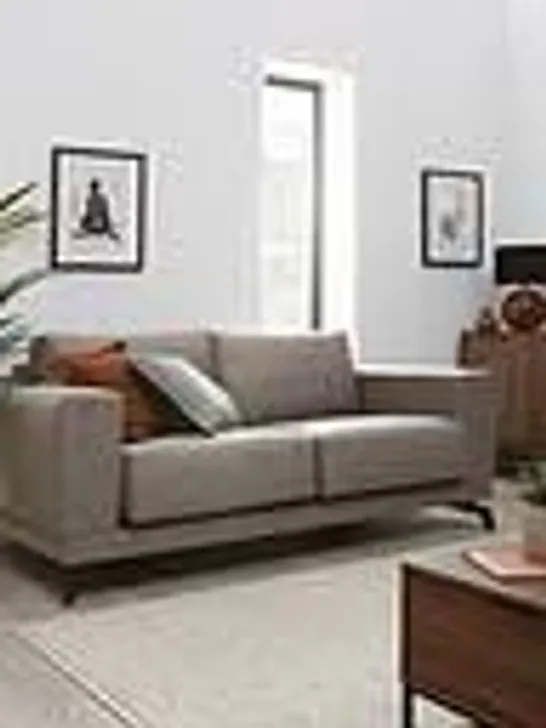 BRAND NEW PACKAGED LUDO 4-SEATER FABRIC SOFA IN GREY