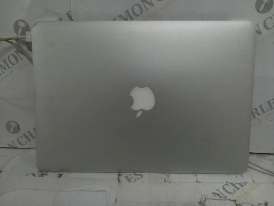 APPLE MACBOOK AIR 7 2/A1466