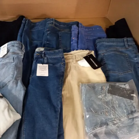 LOT OF 11 ASSORTED PAIRS OF JEANS IN VARIOUS SIZES