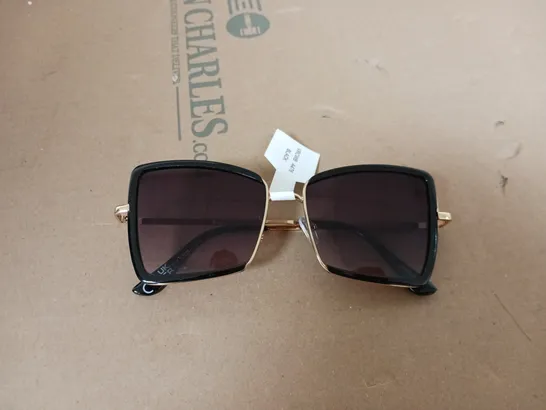 BY VERY SUNGLASSES IN GOLD & BLACK