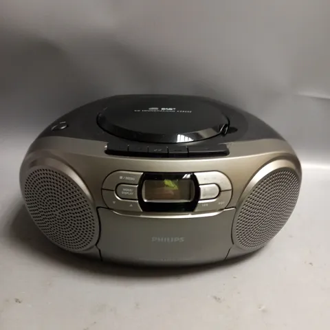 BOXED PHILIPS PORTABLE CD SOUNDMACHINE