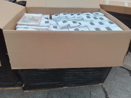 PALLET CONTAINING A LARGE QUANTITY OF ASSORTED BRAND NEW PHONE AND TABLET CASES 