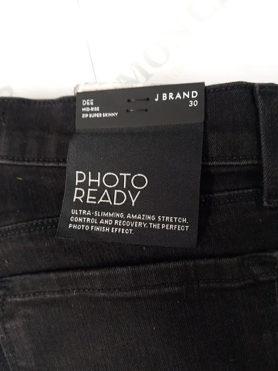 J BRAND PHOTO READY ULTRA SLIMMING DEE MID RISE ZIP JEANS SIZE 30