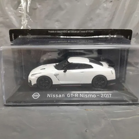 SUPERCARS COLLECTION - NISSAN GTR NISMO  MINIATURE COLLECTIVE CAR 