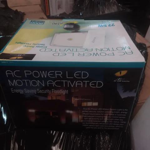 PALLET OF APPROXIMATELY ELECTRICAL ITEMS INCLUDING NIGHTWATCHER ROBOTIC SECURITY LIGHTING, ENERGY SAVING SECURITY FLOODLIGHT 