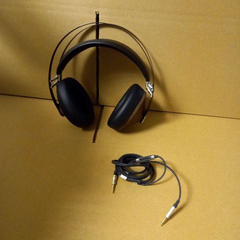 MEZE AUDIO 88 CLASSICS OVER EAR HEADPHONES - WALNUT/SILVER