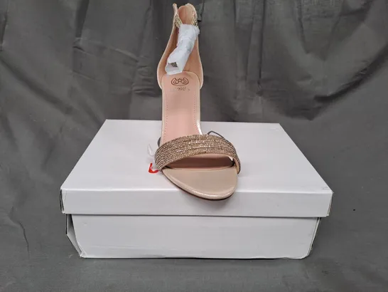 BOXED PAIR OF WEIDE OPEN TOE BLOCK HEEL SANDALS EU SIZE 36