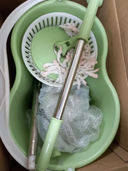 SPIN MOP AND BUCKET IN LIGHT GREEN