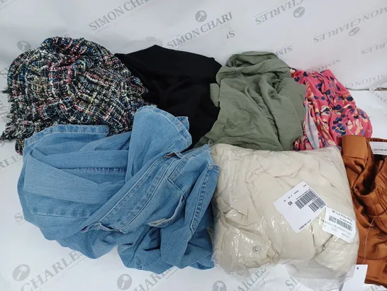 BOX OF ASSORTED CLOTHING TO INCLUDE: DRESSES, TOPS AND TROUSERS