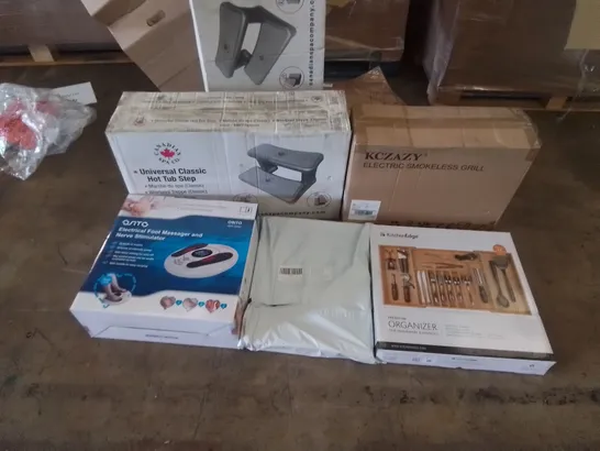 PALLET CONTAINING ASSORTED HOUSEHOLD PRODUCTS & GOODS. INCLUDES UNIVERSAL HOT TUB STEPS, ELECTRIC FOOT MASSAGER, ELECTRIC SMOKELESS GRILL, KITCHEN SILVERWARE AND UTENSIL ORGANIZERS ETC