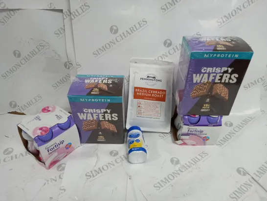 BOX OF ASSORTED FOOD AND DRINK ITEMS TO INCLUDE CRISPY WAFFERS, NUTRICIA AND PENNINGTON