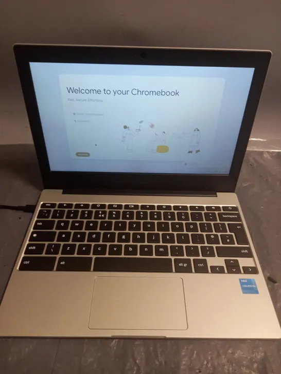 BOXED GALAXY CHROMEBOOK GO INTEL CELERON N4500 LAPTOP