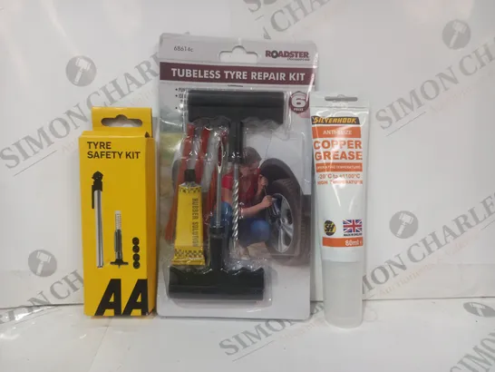 BOX OF APPROXIMATELY 15 ASSORTED VEHICLE PARTS AND ACCESSORY ITEMS TO INCLUDE SILVERHOOK COPPER GREASE, ROADSTER TUBELESS TYRE REPAIR KIT, AA TYRE SAFETY KIT, ETC - COLLECTION ONLY