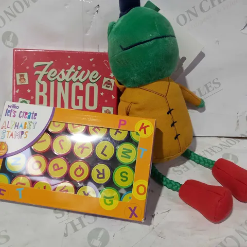 BOX OF APPROXIMATELY 10 ASSORTED TOYS AND GAMES TO INCLUDE FROG DOG TOY, ALPHABET STAMPS, FESTIVE BINGO, ETC