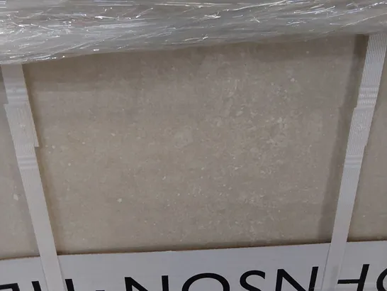 PALLET CONTAINING 40 CARTONS OF JOHNSONS  CTD YORK STONE TILES - 5 PER PACK / 597X297X10MM