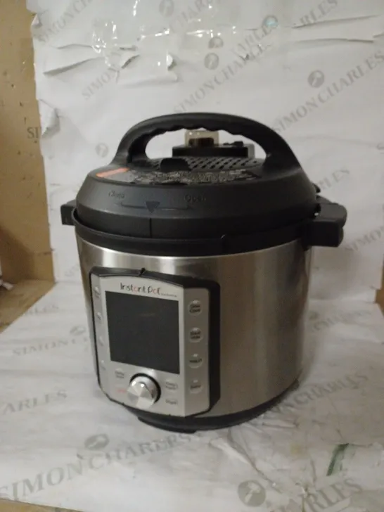 INSTANT POT DUO EVO PLUS ELECTRIC PRESSURE COOKER