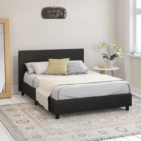 BOXED ARKADI UPHOLSTERED PLATFORM BED SHINY BLACK // SIZE: KING (1 BOX)