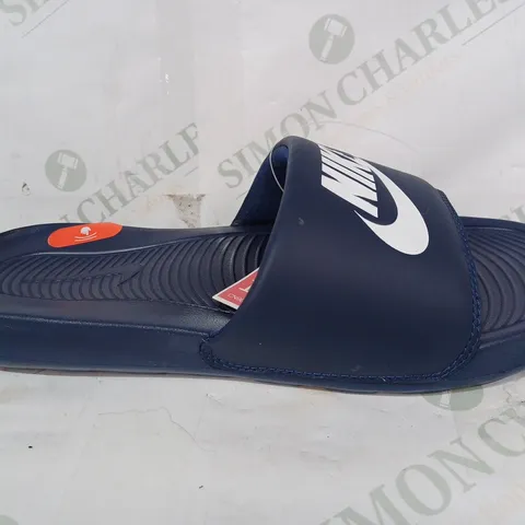 BOXED PAIR OF NIKE SLIDERS IN NAVY UK SIZE 9