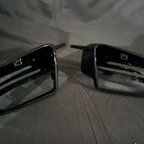 SET OF 2 CARBON FIBRE EFFECT WINDMIRROR COVERS