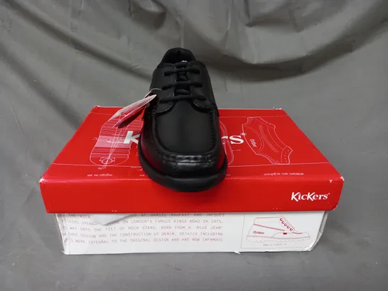 BOXED PAIR OF KICKERS LACE UP SHOES IN BLACK EU SIZE 36