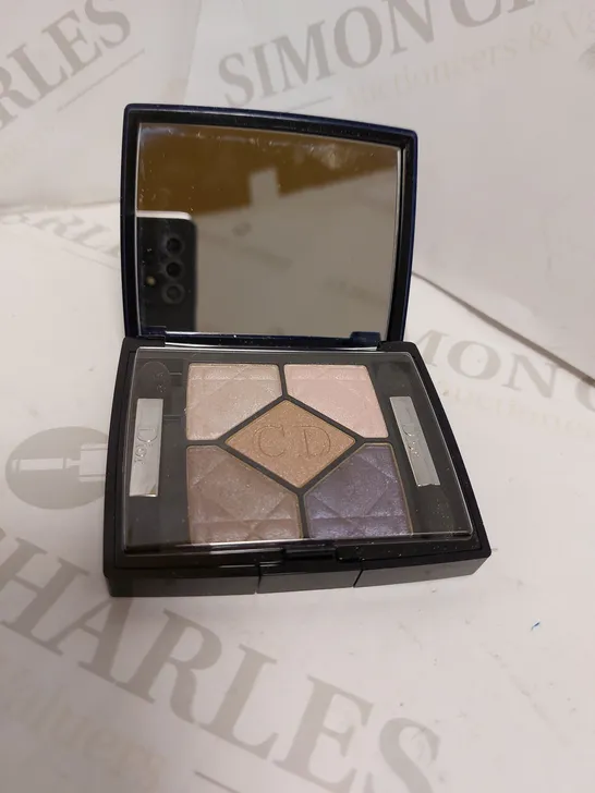 DIOR IRIDESCENT EYESHADOW PALETTE - 809 PETAL SHINE