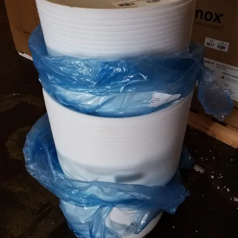 LOT OF APPROXIMATELY 80 WHITE BUCKET LIDS