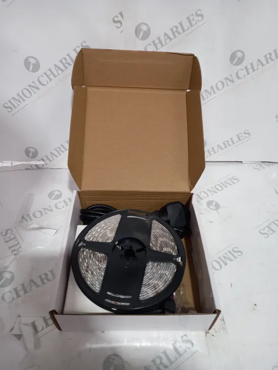 BOXED 12 V LED STRIP