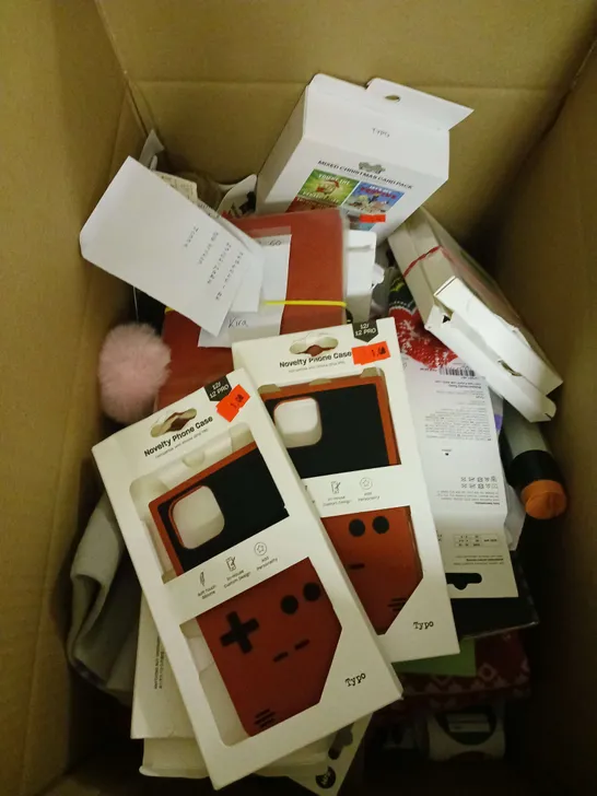 MEDIUM BOX OF APPROXIMATELY 20 ASSORTED HOUSEHOLD ITEMS TO INCLUDE PHONE CASES, CARDS AND GIFT WRAP