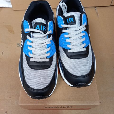 PAIR OF "SHOES CLICK" TRAINERS, UK SIZE 7