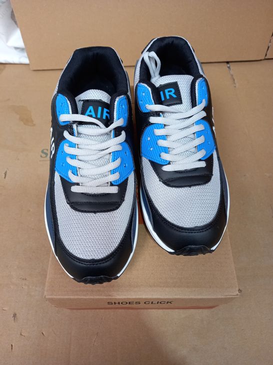 PAIR OF "SHOES CLICK" TRAINERS, UK SIZE 7