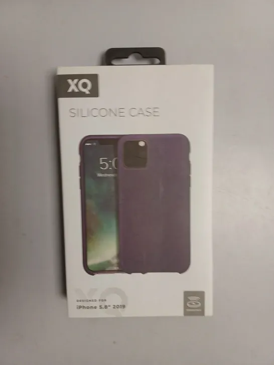 APPROXIMATELY 50 BRAND NEW BOXED XQ PHANTOM PROTECTIVE CASES FOR IPHONE 5.8" 2019 MODEL 