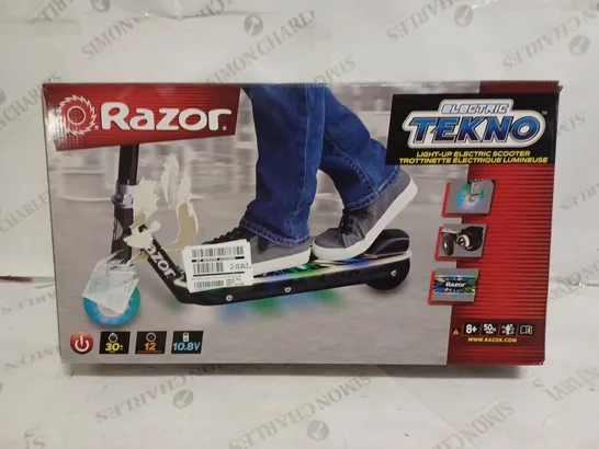 RAZOR ELECTRIC TEKNO 12 VOLT SCOOTER  RRP £199.99