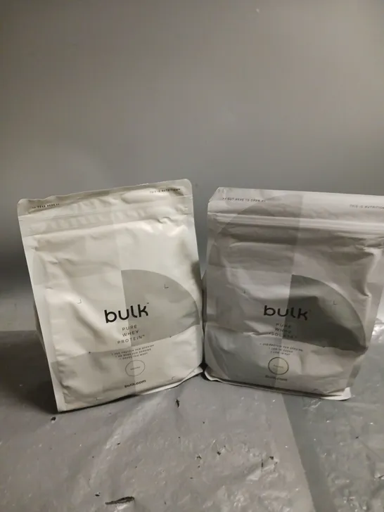 2 BULK SUPPLEMENTS TO INCLUDE PURE WHEY ISOLATE (1kg), PURE WHEY PROTEIN (1kg) BOTH IN BANANA