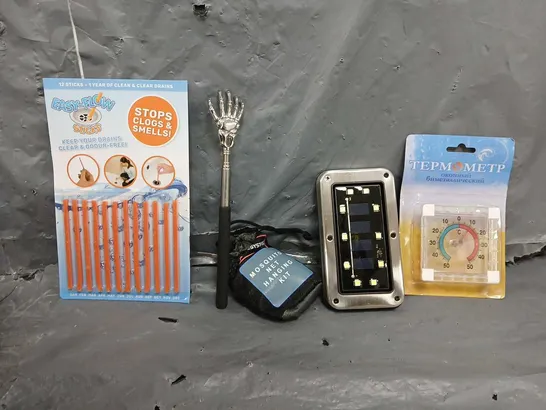 BOX OF APPROXIMATELY 12 ASSORTED ITEMS TO INCLUDE - TEPM METP , MOSQUITO NET HANGING KIT , BACK SCRATCHER ETC