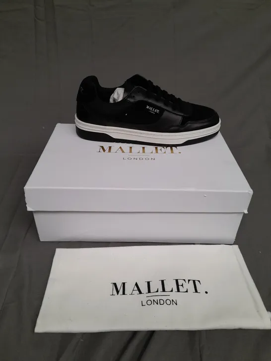 BOXED PAIR OF MALLET LONDON BLACK MALLET BENNET SIZE 8 