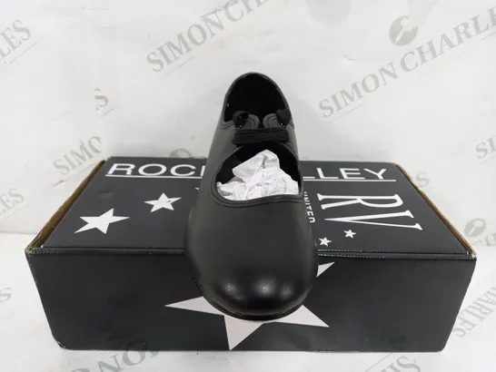 BOXED PAIR OF RV ROCK VALLEY TAP DANCING SHOES IN BLACK - UK 3 1/2